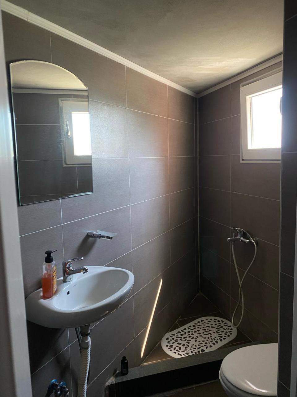 Draga'S Rooms Virpazar Chambre photo